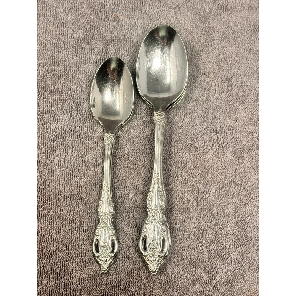 Oneida Monte Carlo Spoons Set of 7 Silver Stainless Baroque Floral Ornate